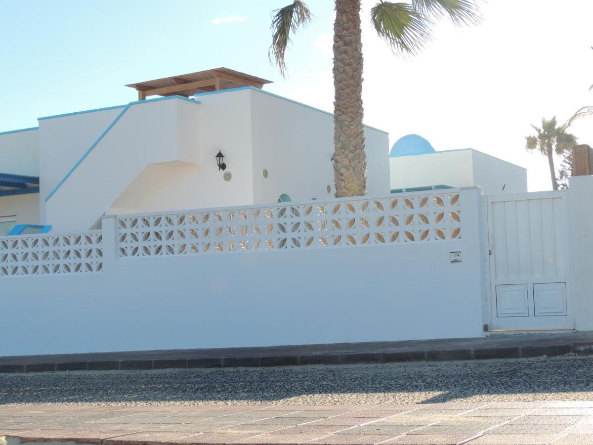 View , Beach House , By Mahbovillas Corralejo Bagian luar foto